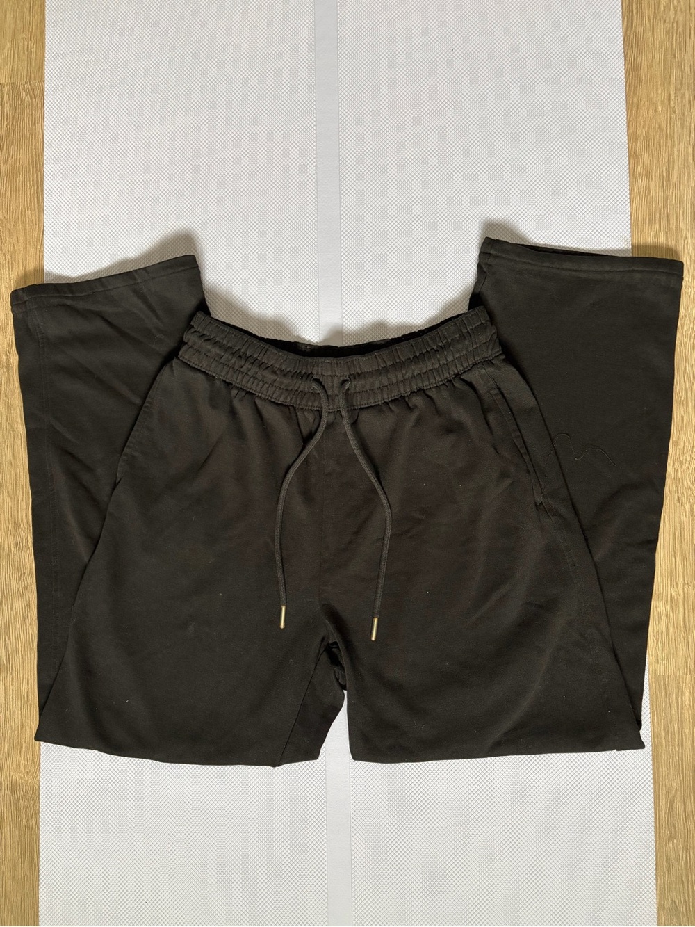 H&M Women's Black Drawstring Straight Leg Sweatpants